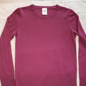 GAP Women's Berry Crew Neck Sweater
